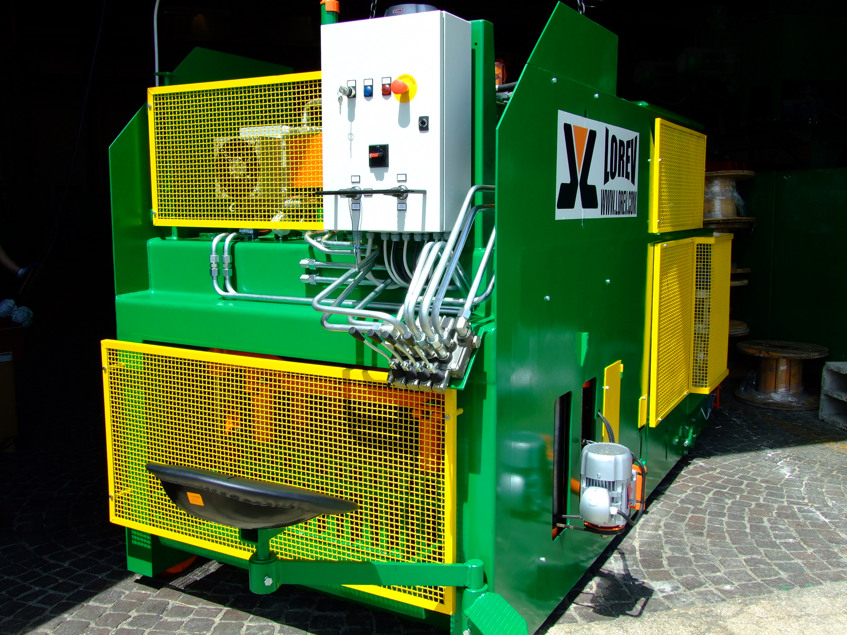 Mobile concrete block machine 1010 / CO